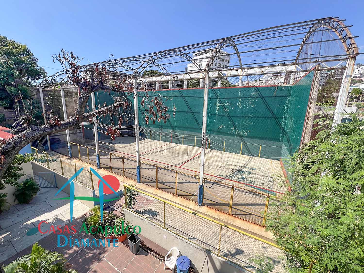 Centro Escolar La Paz sección secundaria - Patio 9